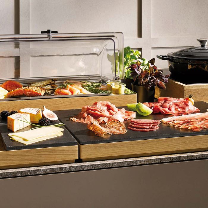 Indukční deska s dřevěným rámem