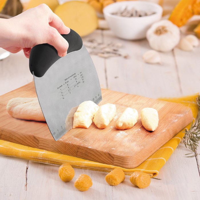 Kuchyňská špachtle/kráječ, nerez/plast, 16x12cm